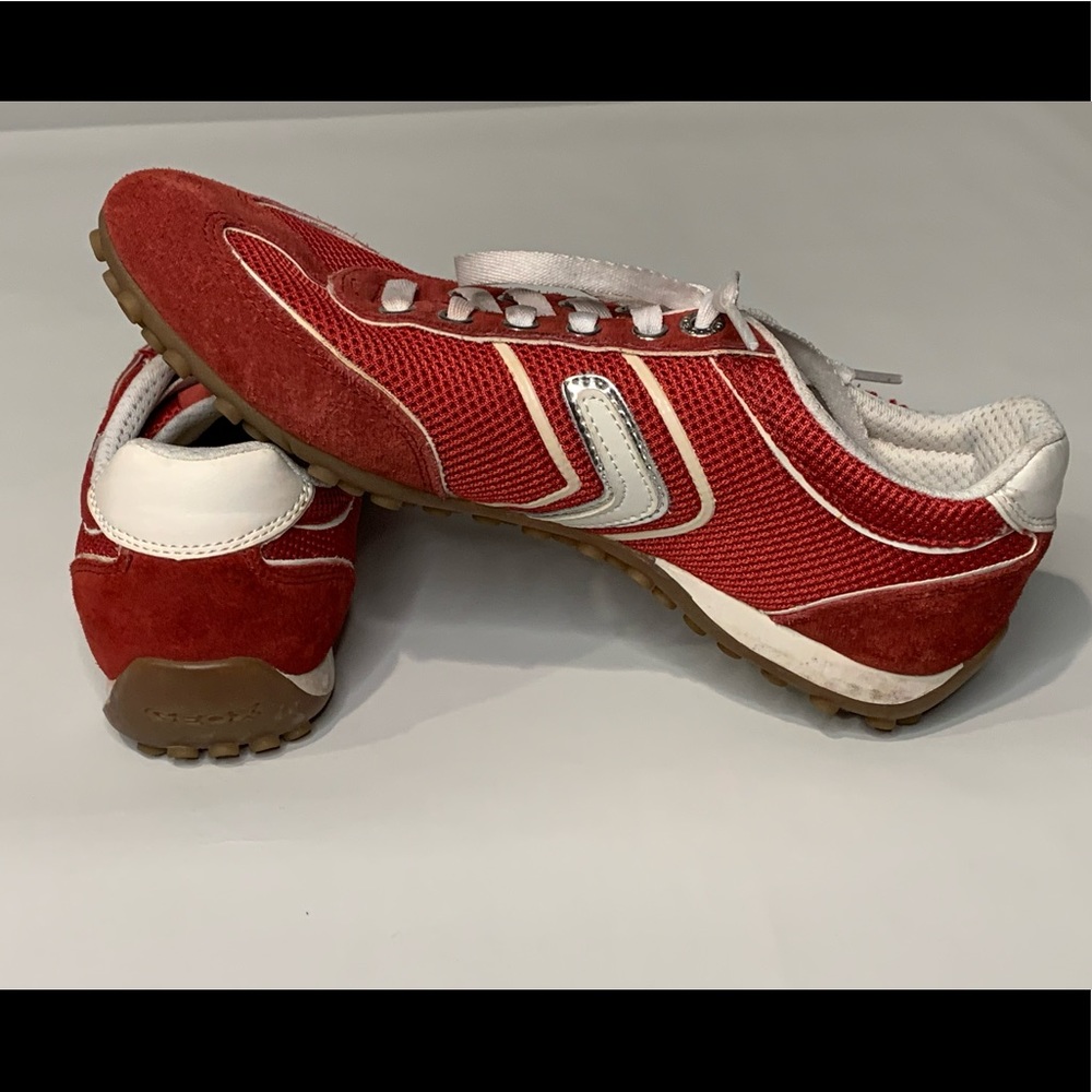 Geox Women’s Red Respira Sneaker Size 9